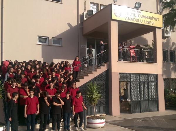 75. Yıl Cumhuriyet Anadolu Lisesi Fotoğrafı